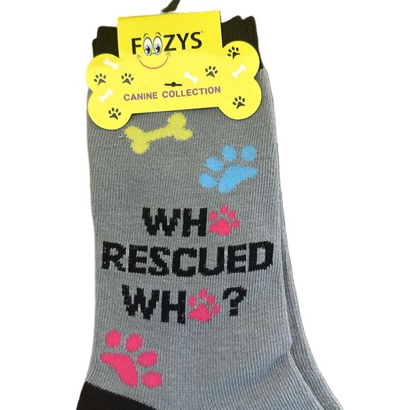NWT Foozys Grey Crew Length Dog-Themed Who Rescued Who Socks Women's One Size - Picture 2 of 4
